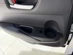 Toyota Corolla (2024) thumbnail 26
