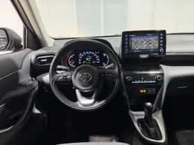 Toyota Yaris Cross (2024) thumbnail 23