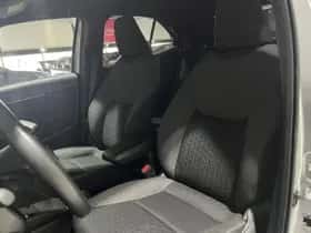 Toyota Yaris Cross (2024) thumbnail 13