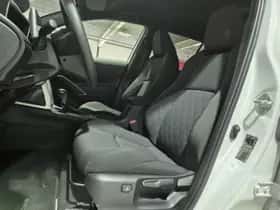 Toyota Corolla (2024) thumbnail 3