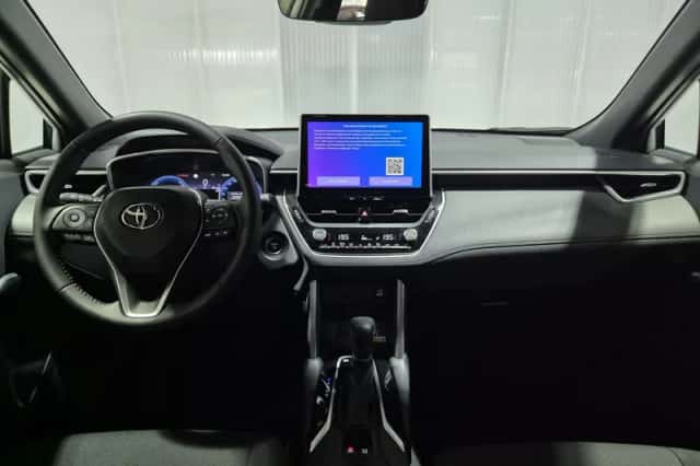 Toyota Corolla (2024) thumbnail 4