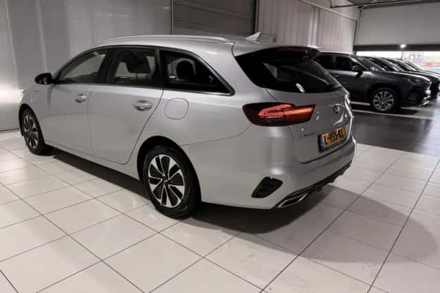 Kia Ceed Sportswagon (2021) thumbnail 7