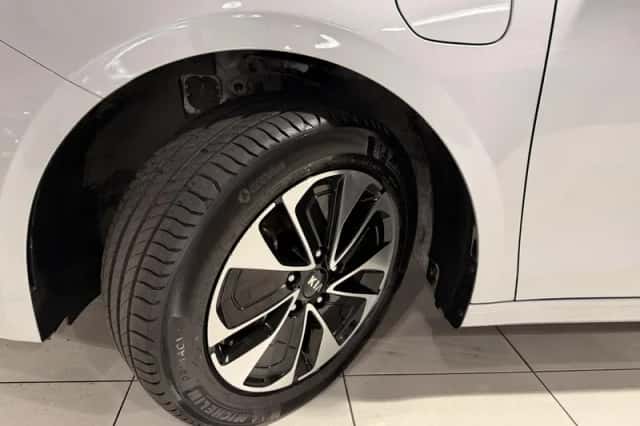 Kia Ceed Sportswagon (2021) thumbnail 9