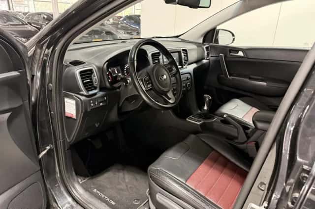 Kia Sportage (2018) thumbnail 11