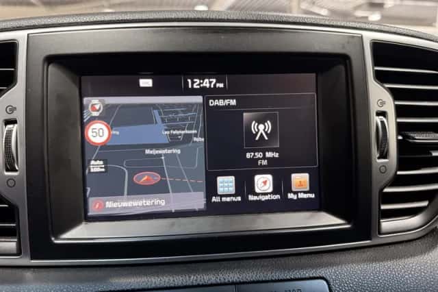 Kia Sportage (2018) thumbnail 17