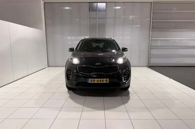 Kia Sportage (2018) thumbnail 3