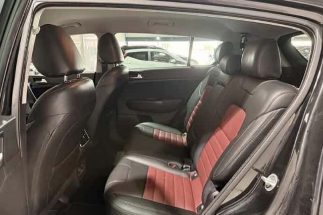 Kia Sportage (2018) thumbnail 24