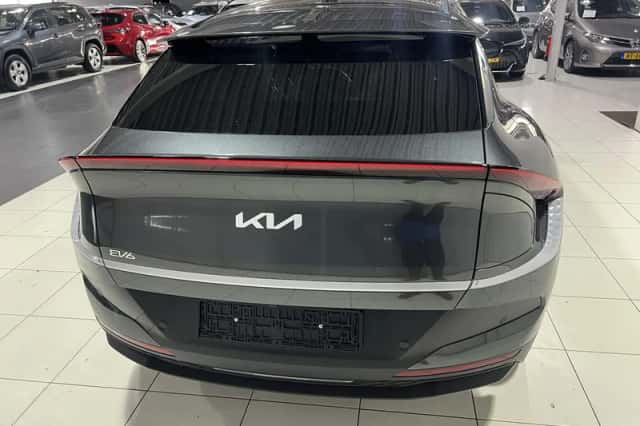 Kia EV6 (2026) thumbnail 6
