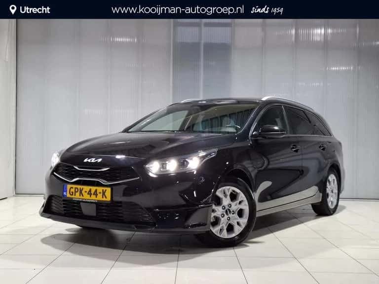 Kia Ceed Sportswagon (2024) — foto 1