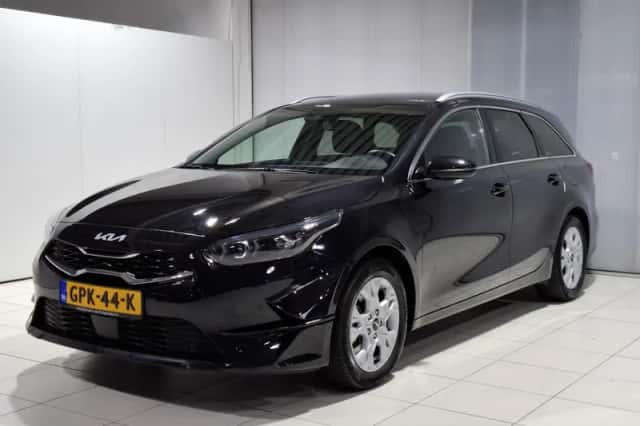 Kia Ceed Sportswagon (2024) thumbnail 2