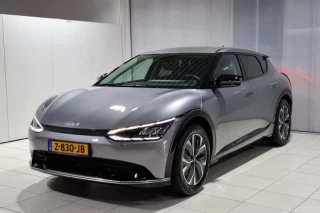 Kia EV6 (2024) thumbnail 3