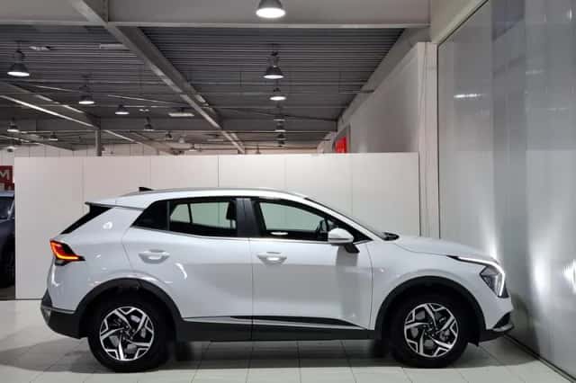 Kia Sportage (2024) thumbnail 6