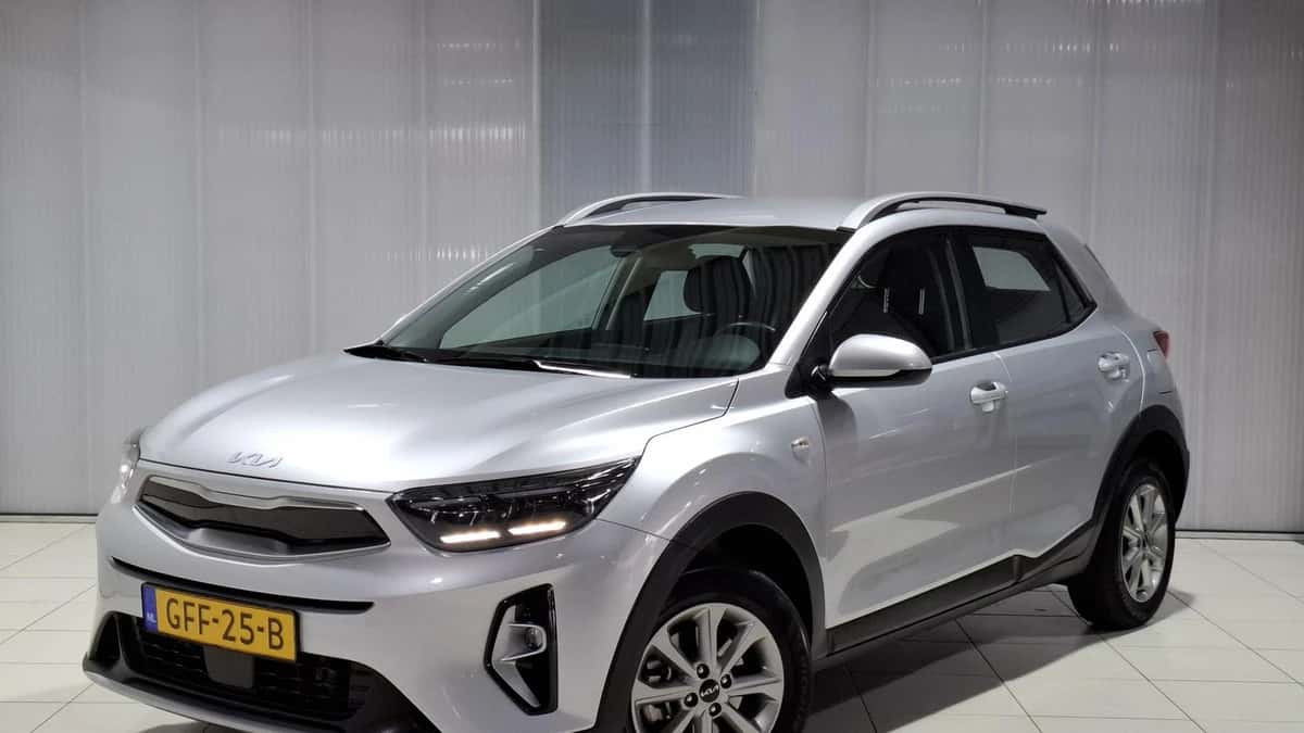 Kia Stonic (2024) — foto 1