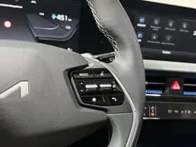 Kia EV6 (2024) thumbnail 28
