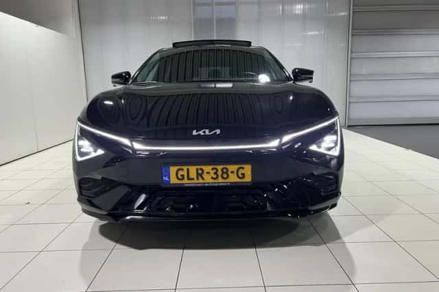 Kia EV6 (2024) thumbnail 2