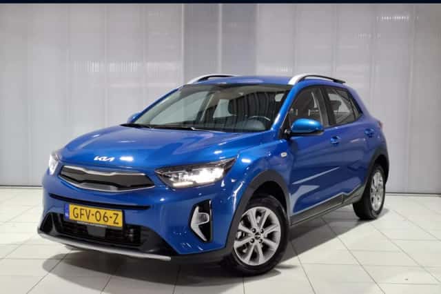 Kia Stonic (2024) thumbnail 1