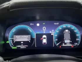 Toyota C-HR (2024) thumbnail 15