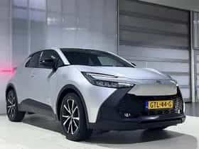 Toyota C-HR (2024) thumbnail 3