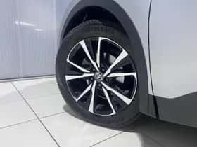 Toyota C-HR (2024) thumbnail 28