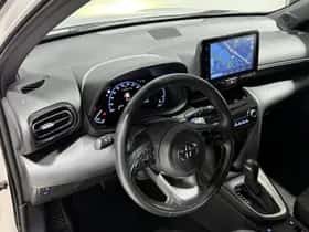 Toyota Yaris Cross (2024) thumbnail 3
