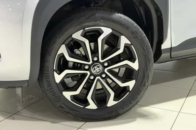 Toyota Yaris Cross (2024) thumbnail 5