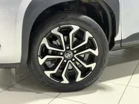 Toyota Yaris Cross (2024) thumbnail 5