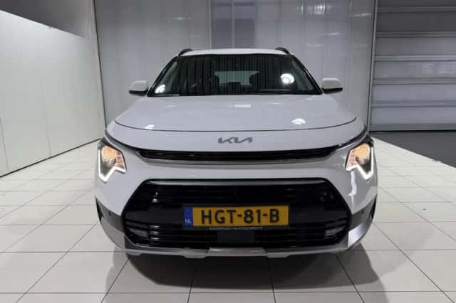 Kia Niro (2025) thumbnail 2