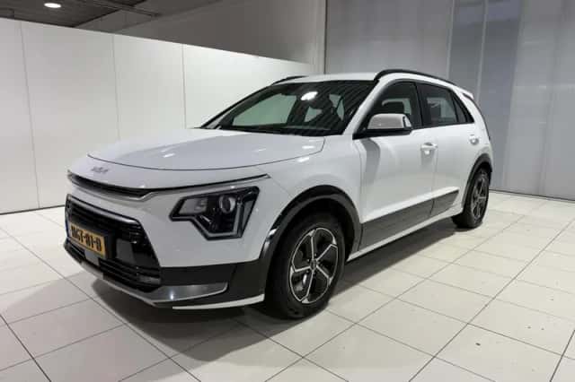 Kia Niro (2025) thumbnail 3