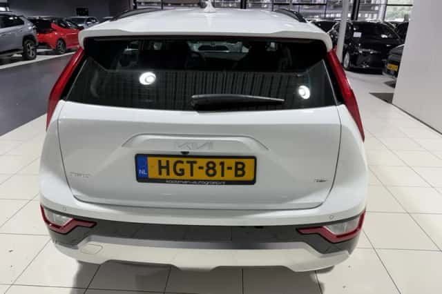 Kia Niro (2025) thumbnail 6