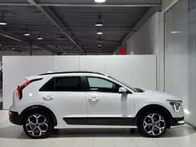 Kia Niro (2023) thumbnail 10