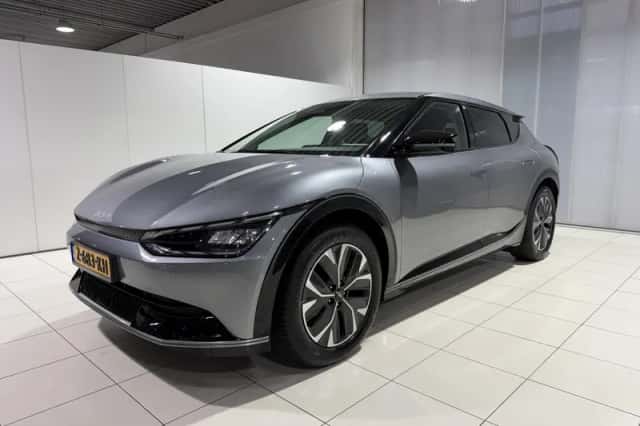 Kia EV6 (2024) thumbnail 3