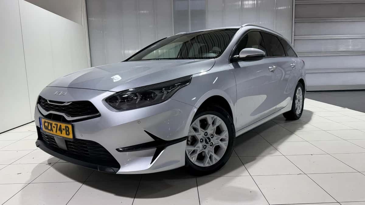 Kia Ceed Sportswagon (2025) — foto 1