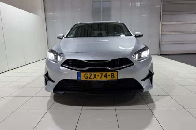 Kia Ceed Sportswagon (2025) thumbnail 2