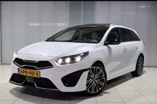 Kia Ceed Sportswagon (2025) thumbnail 1