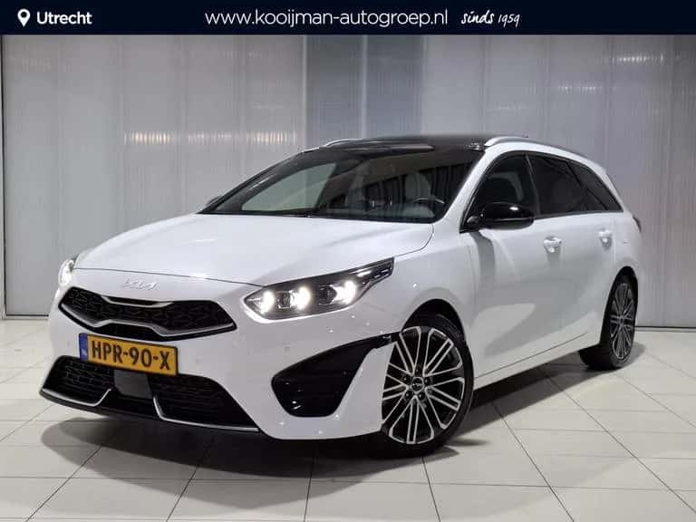 Kia Ceed Sportswagon (2025) — foto 1