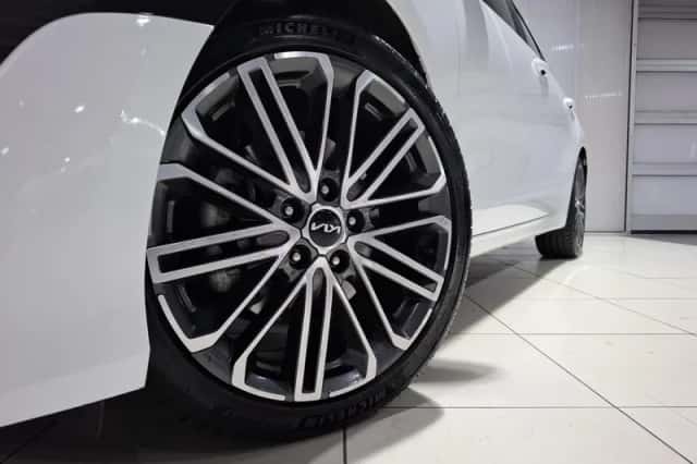 Kia Ceed Sportswagon (2025) thumbnail 2