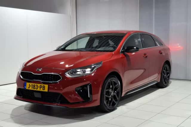 Kia Proceed (2020) thumbnail 5