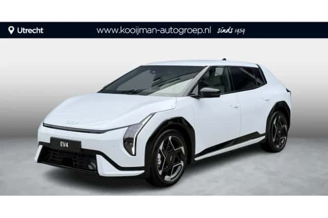 Kia EV4 (2026) thumbnail 1