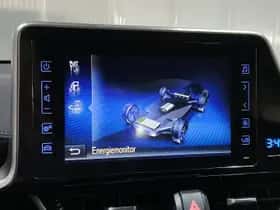 Toyota C-HR (2019) thumbnail 16