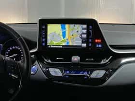 Toyota C-HR (2019) thumbnail 29