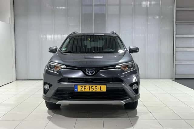 Toyota RAV4 (2019) thumbnail 6