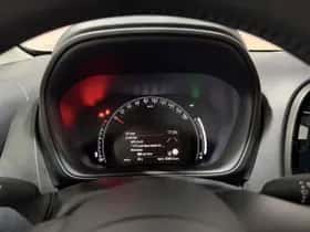Toyota Aygo (2024) thumbnail 12