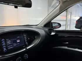 Toyota Aygo (2024) thumbnail 17
