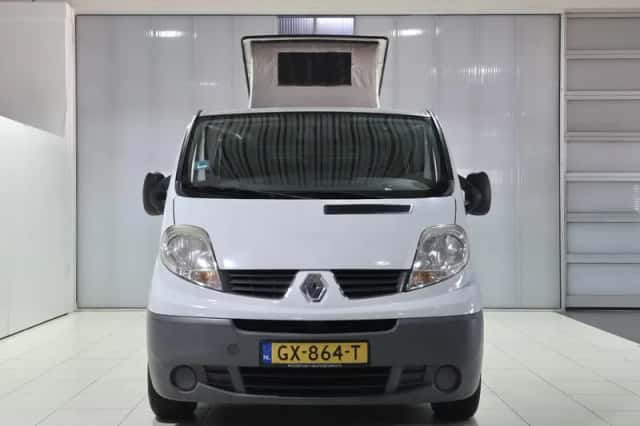 Renault Trafic (2009) thumbnail 2