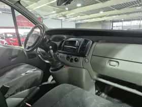 Renault Trafic (2009) thumbnail 14