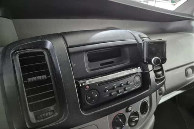 Renault Trafic (2009) thumbnail 16