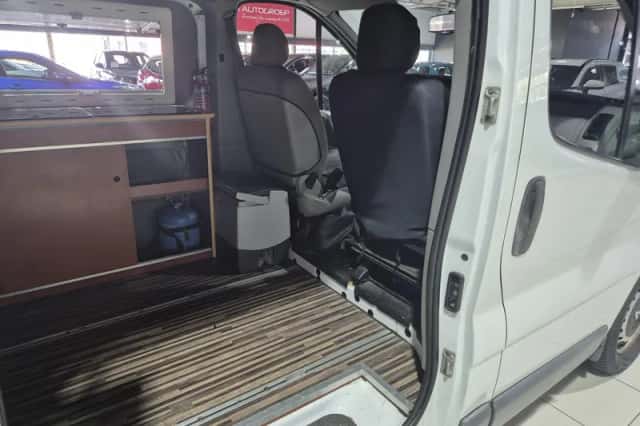 Renault Trafic (2009) thumbnail 23