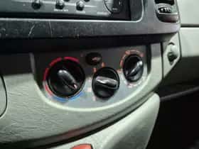Renault Trafic (2009) thumbnail 31