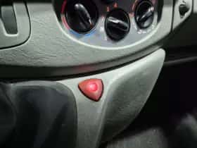 Renault Trafic (2009) thumbnail 34