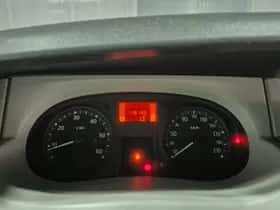 Renault Trafic (2009) thumbnail 38